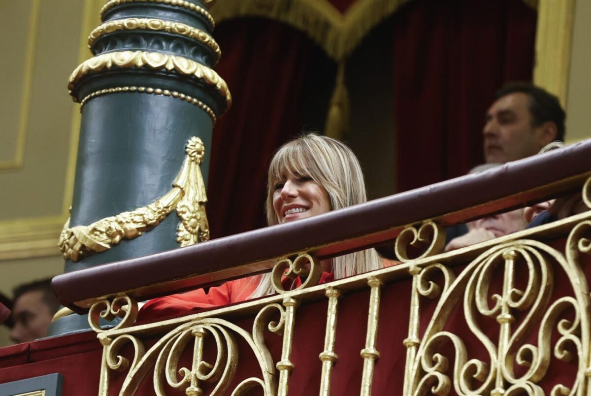 Begoña Gómez, mujer del presidente del Gobierno en funciones Pedro Sánchez, durante la segunda jornada de la investidura.