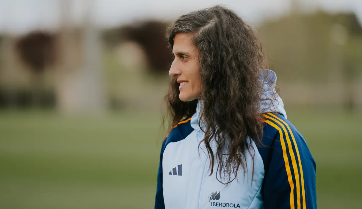 La seleccionadora Montse Tomé atiende a Artículo14 en la Ciudad del Fútbol de las Rozas