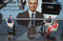 Pedro Sánchez, este lunes, durante la entrevista en TVE