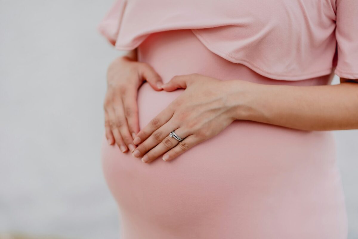 Baja por maternidad de 20 semanas - Economía