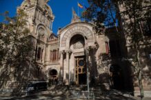 fachada del Palacio de la Justicia de Barcelona