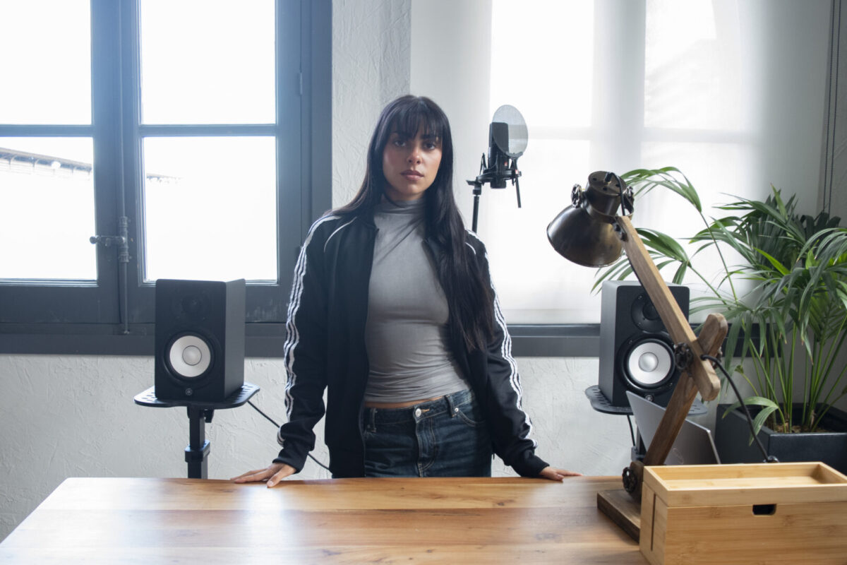 La artista Paula Cendejas
