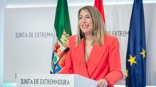 La presidenta de Extremadura, María Guardiola, en su comparecencia este martes tras el Consejo de Gobierno.
