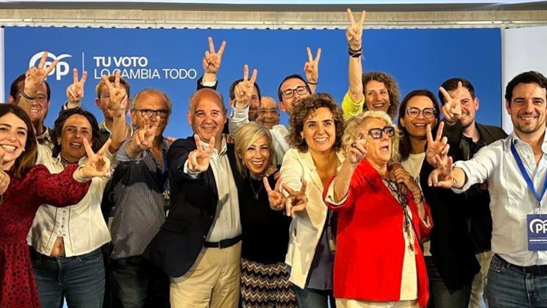 La cúpula del PP catalán celebra el resultado de las elecciones del pasado domingo.