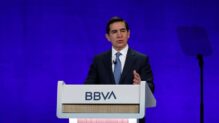 Carlos Torres y BBVA - Economía