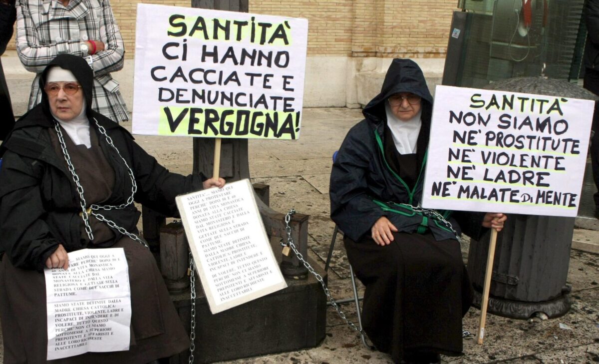 Monjas