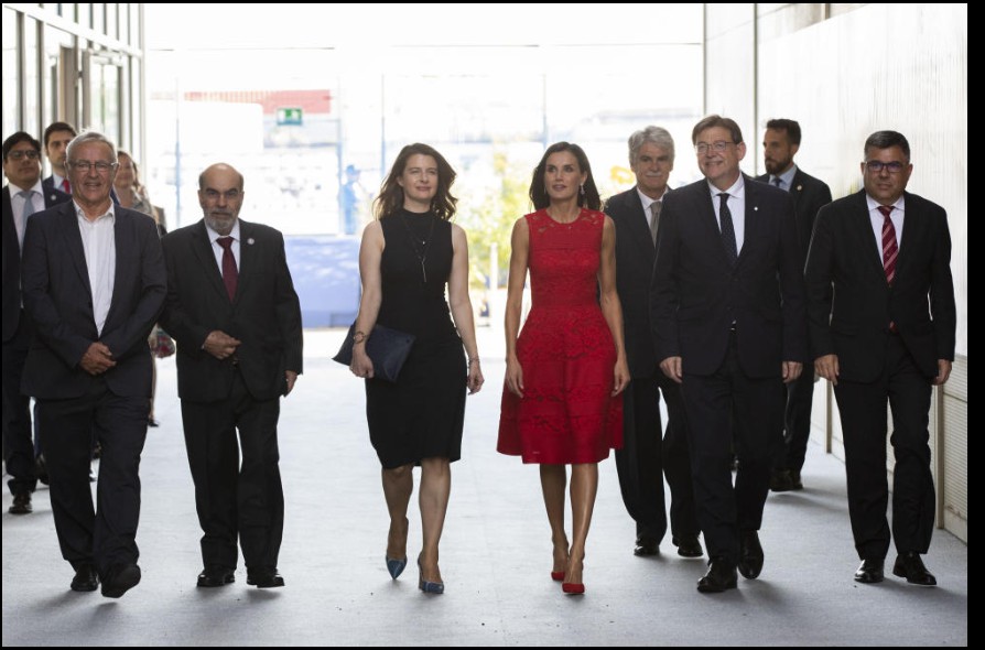 Doña Letizia y María Dolores Ocaña en un acto del ministerio de Agricultura