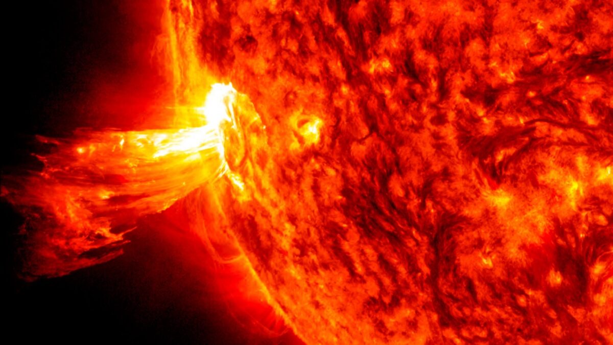 Tormenta solar - Sociedad