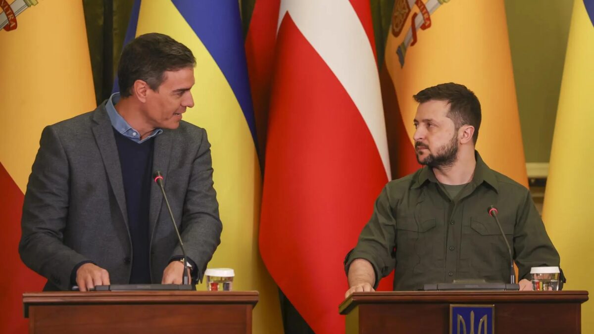 Volodímir Zelensky y Pedro Sánchez - Internacional
