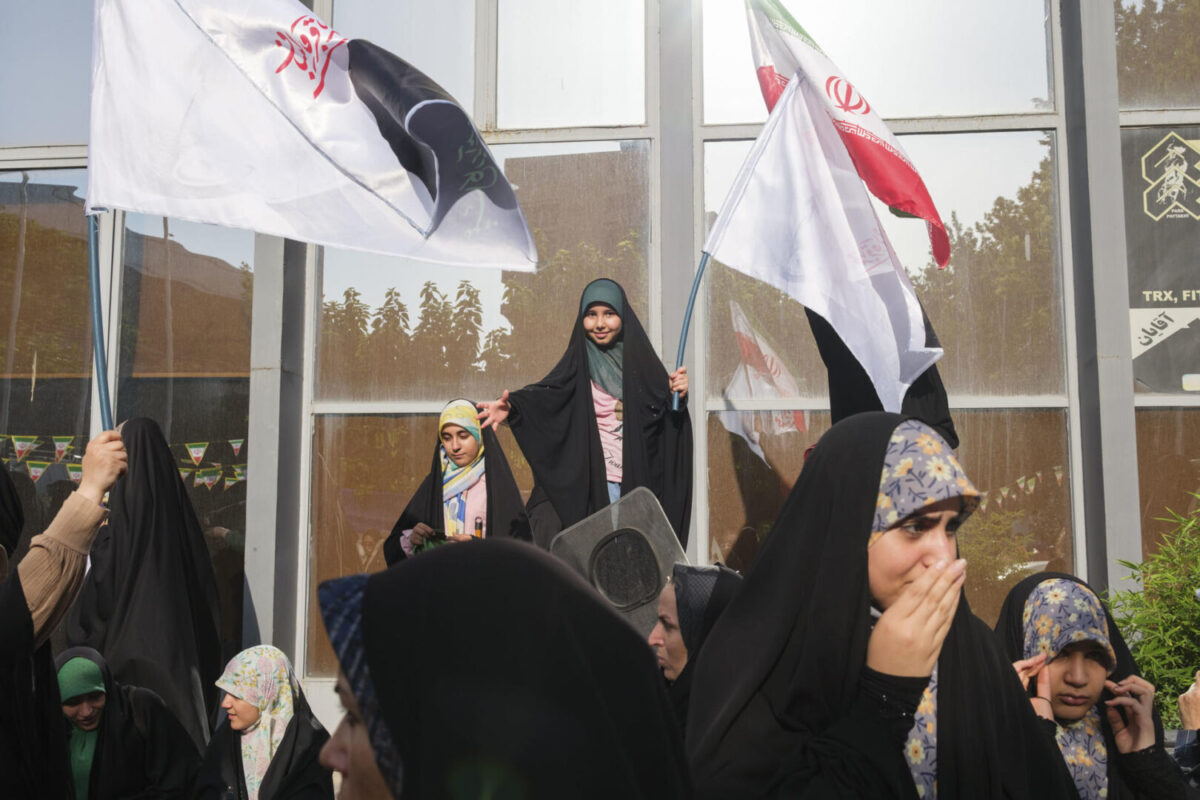 Irán