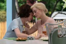 Anne Hathaway y Jessica Chastain protagonizan 'Vidas perfectas'