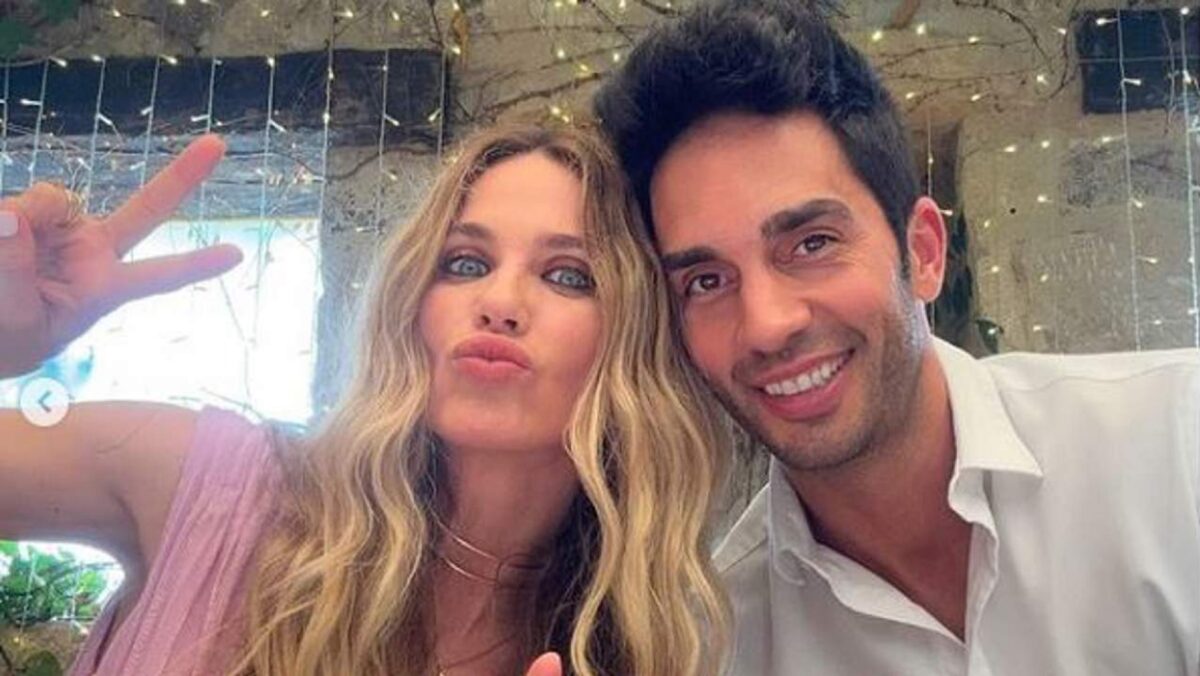 Vanesa Romero y Santi Burgoa - Sociedad