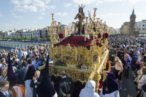 ¿Cuándo cae la Semana Santa en 2025? Fechas y vacaciones - Artículo 14