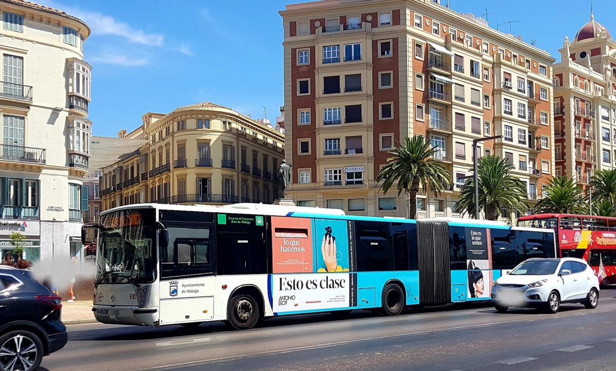 Bus urbano en Málaga - Sociedad