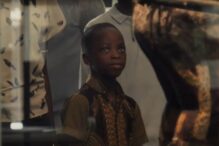 Mati Diop explora la herencia del colonialismo y el expolio de la cultura africana en 'Dahomey'