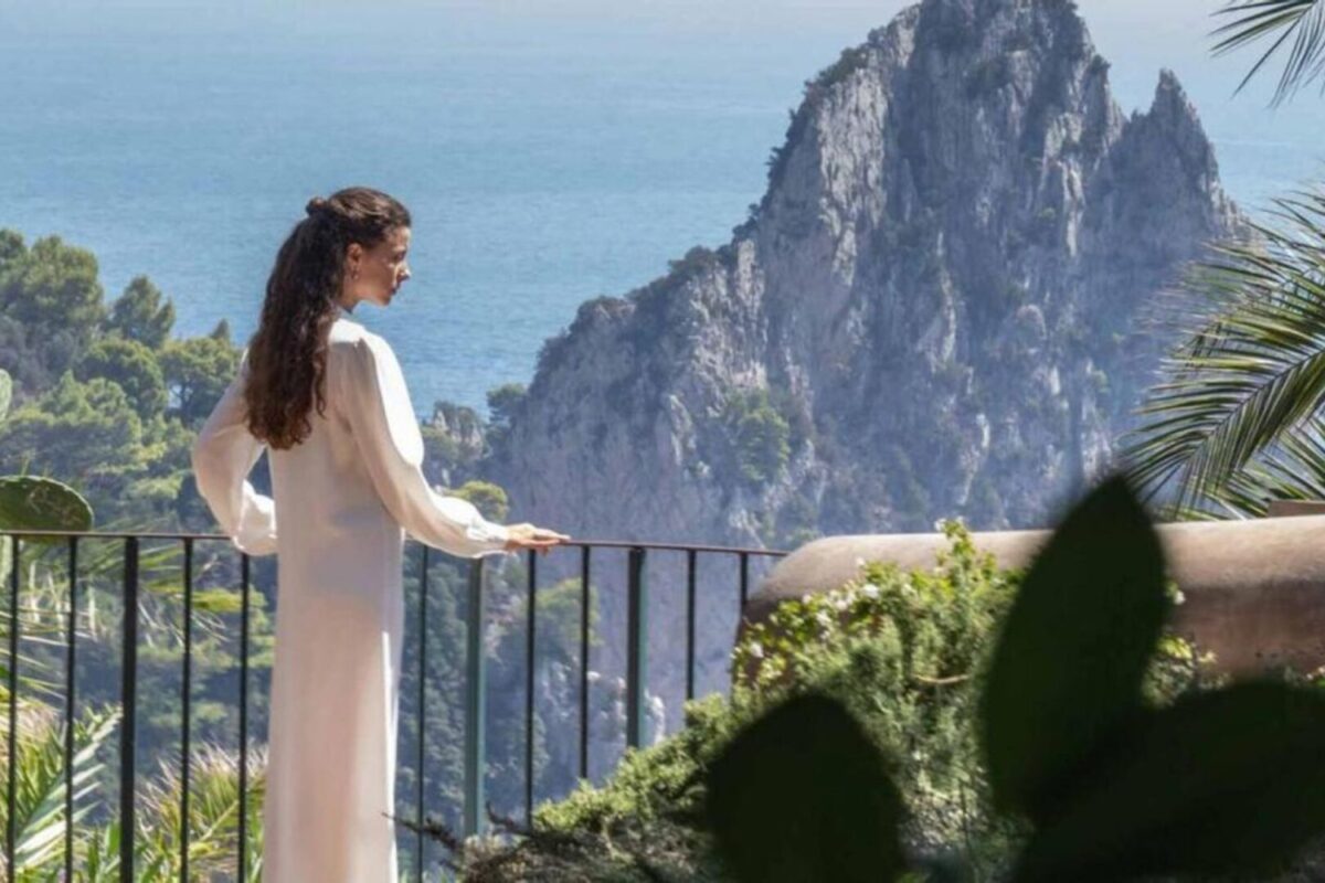 Un fotograma de 'Parthenope', de Paolo Sorrentino