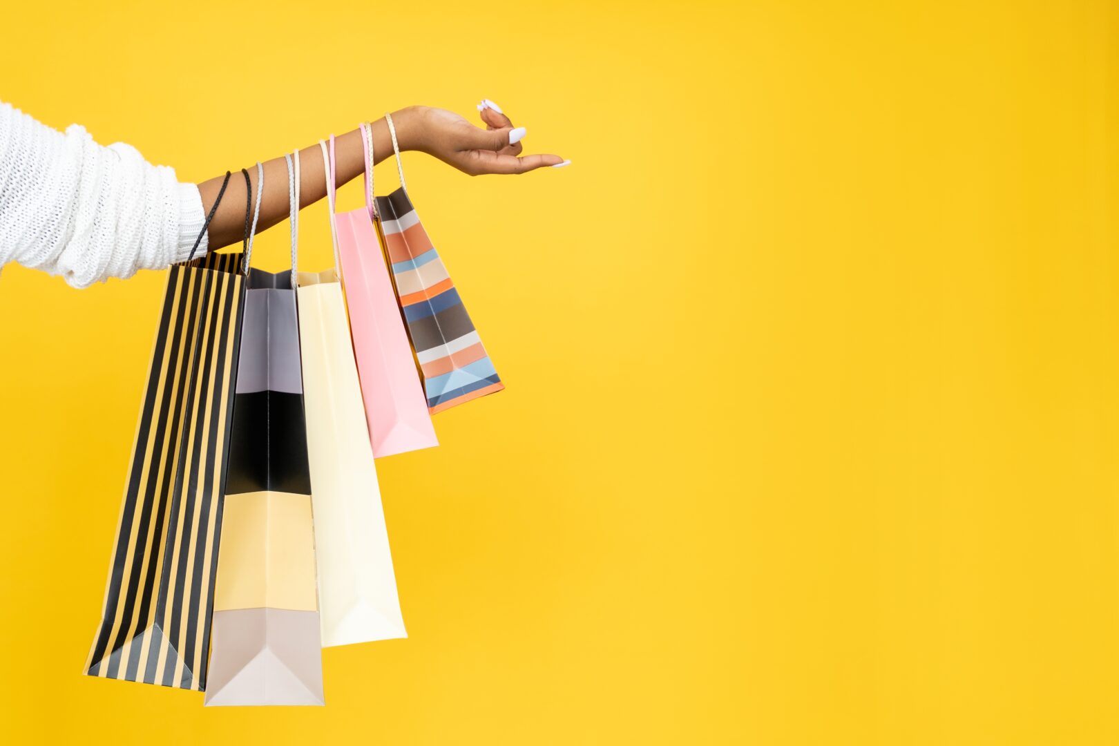 Rebajas de enero 2025: fechas y descuentos en Zara, Mango o El Corte