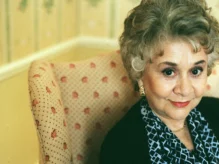 La actriz británica Joan Plowright