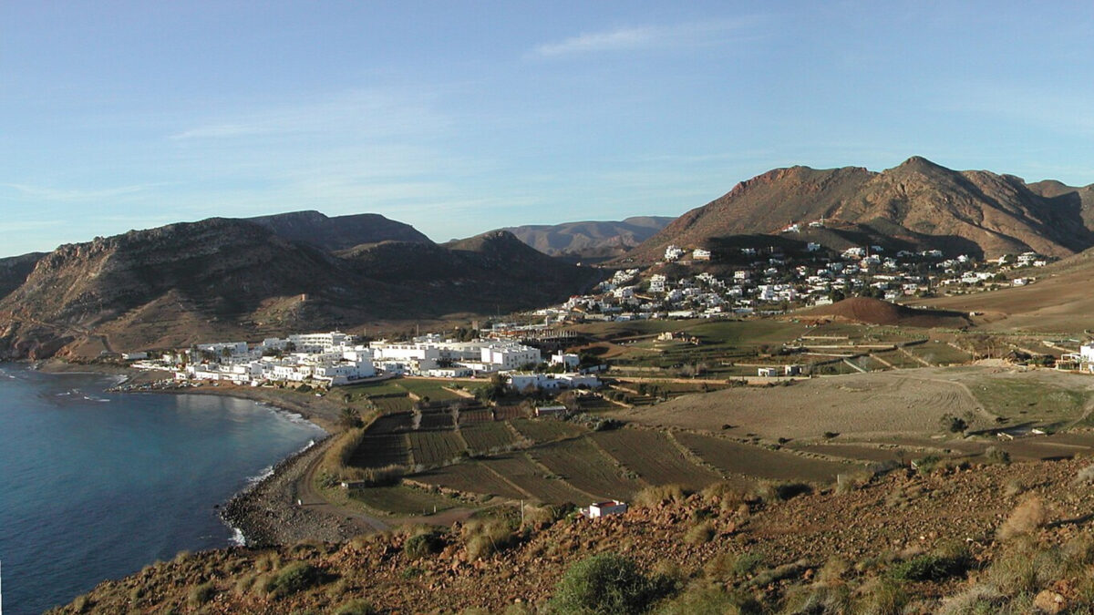 Las Negras (Almería) - Sociedad