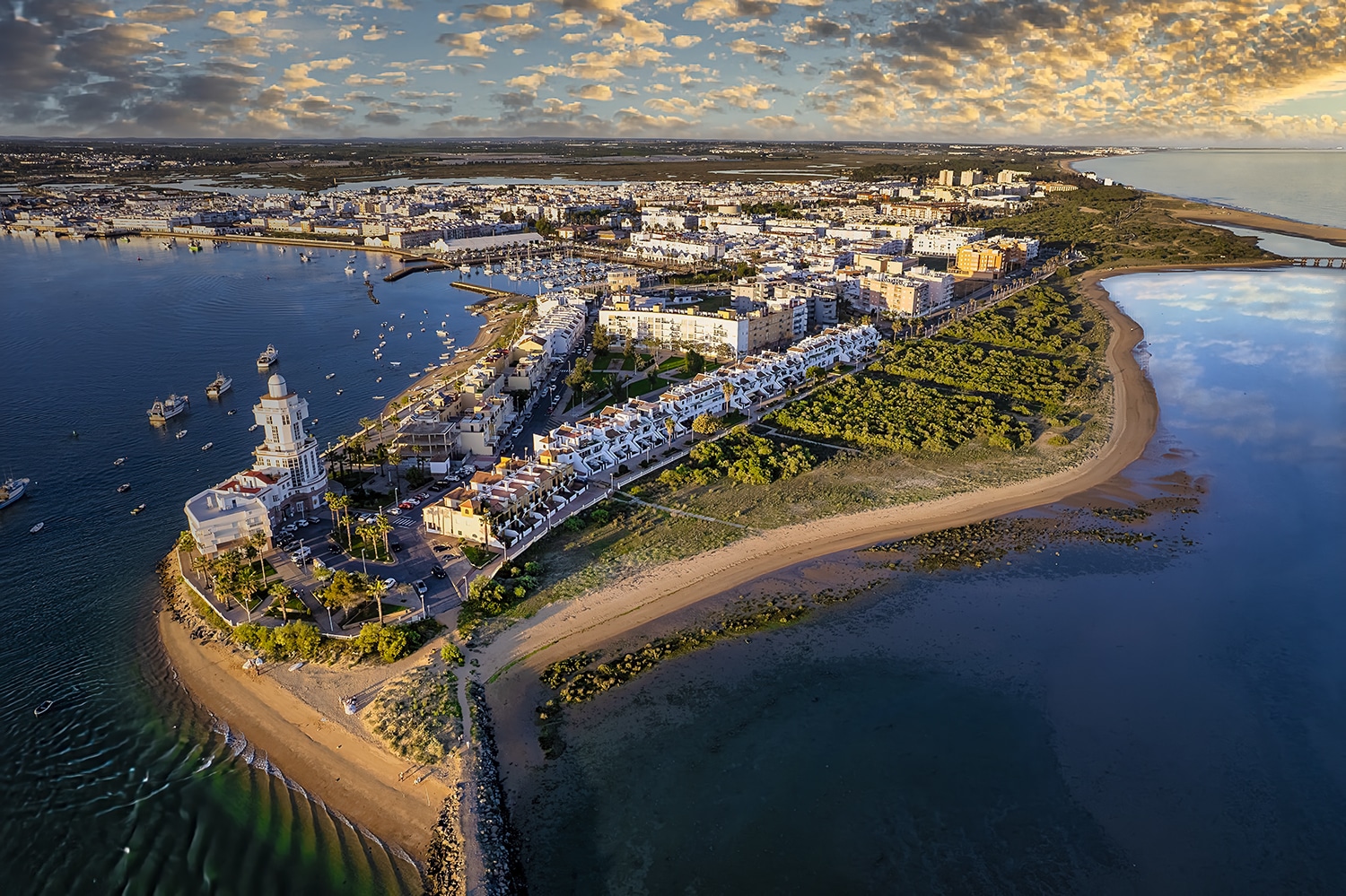 el-pueblo-secreto-de-huelva-con-playas-que-brillan-en-la-costa-de-la