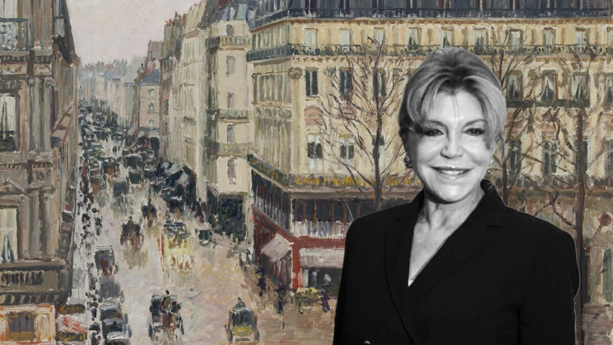 Carmen Thyssen, delante del cuadro 'Rue Saint-Honoré por la tarde. Efecto de lluvia', de Pissarro