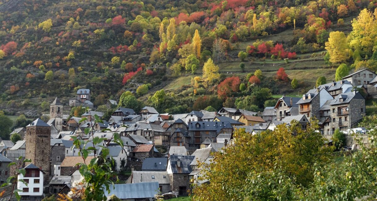 Gistaín (Huesca) - Sociedad