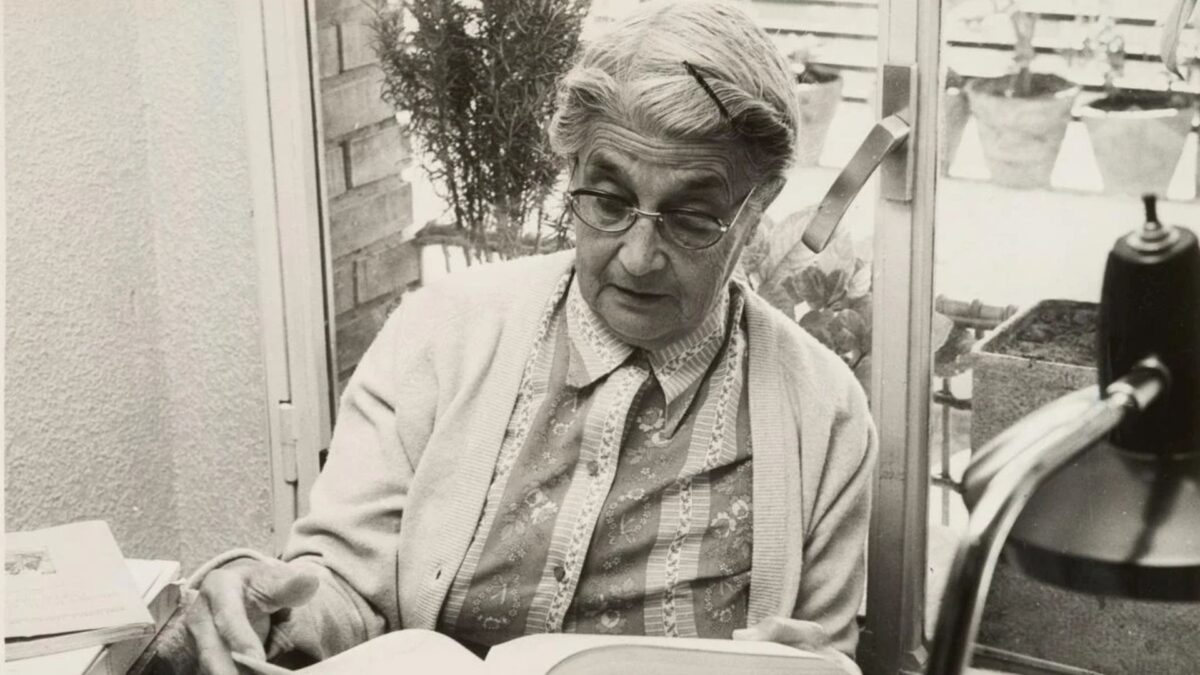 La bibliotecaria, archivera, filóloga y lexicógrafa María Moliner