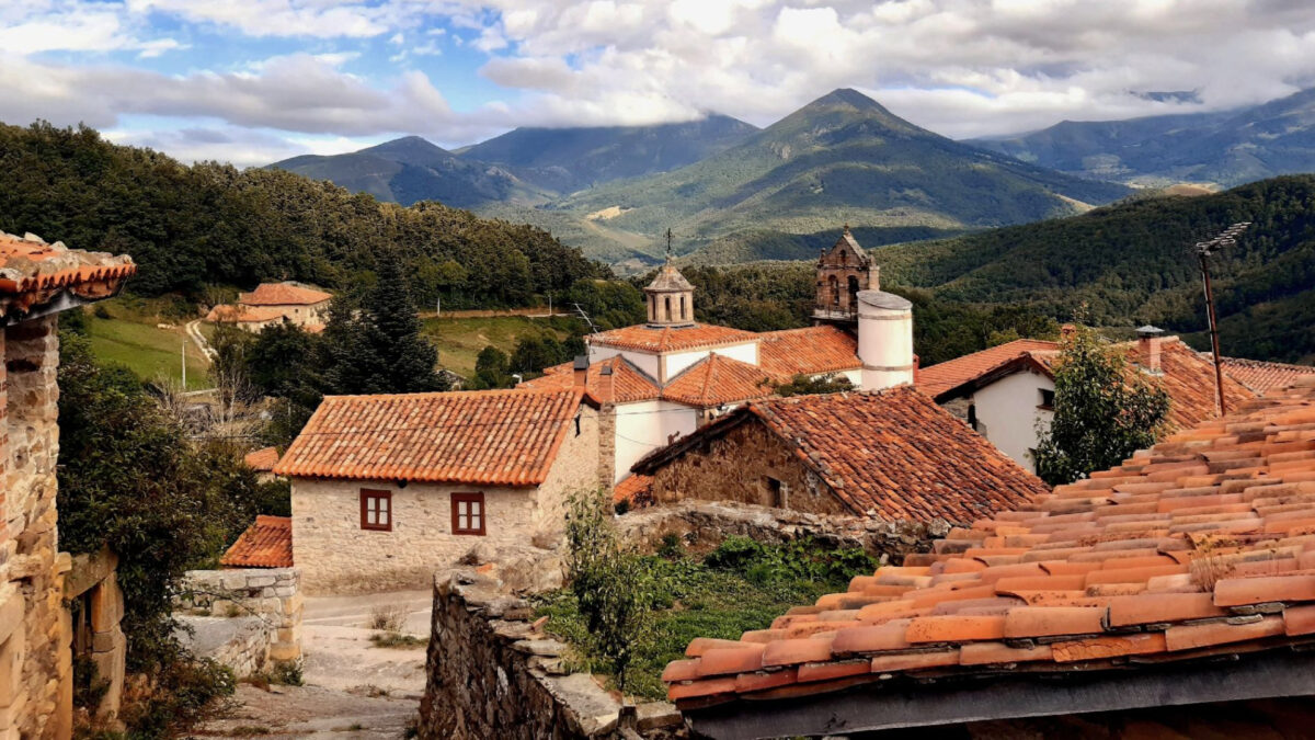 Valle de Polaciones - Sociedad