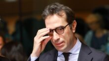 El ministro español de Economía, Comercio y Empresa, Carlos Cuerpo asiste a una reunión de ministros de Comercio de la UE en la ciudad de Luxemburgo, Luxemburgo, el 7 de abril de 2025.