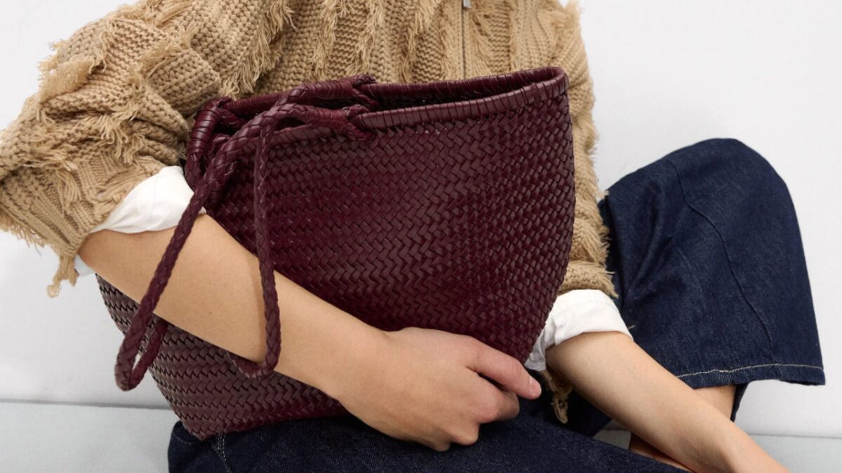 Este bolso trenzado de Parfois es de piel, está hecho a mano y es el más deseado de la temporada