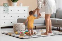 Permiso parental retribuido de 8 semanas - Economía