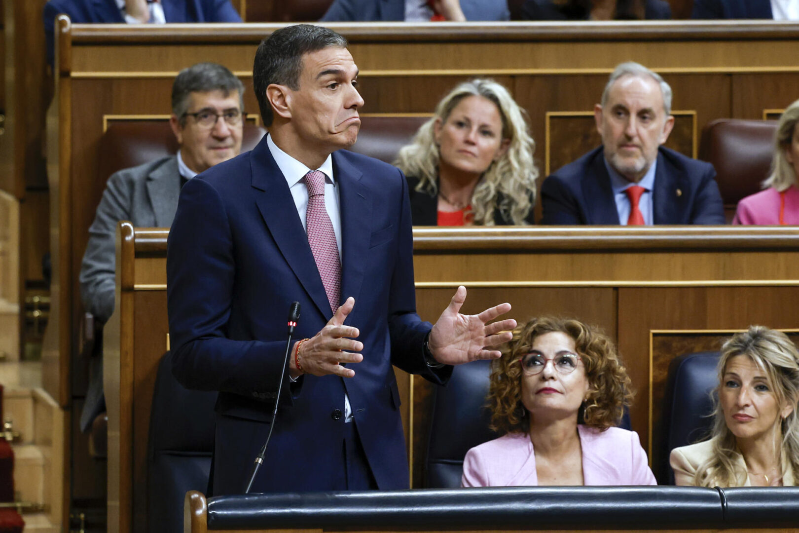 The Times vuelve a cargar contra Sánchez por "acusar falsamente a la policía" The Times vuelve a cargar contra Sánchez por "acusar falsamente a la policía"