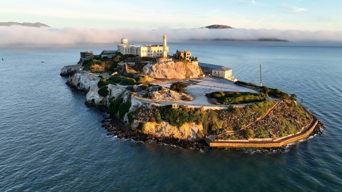 Alcatraz - Internacional