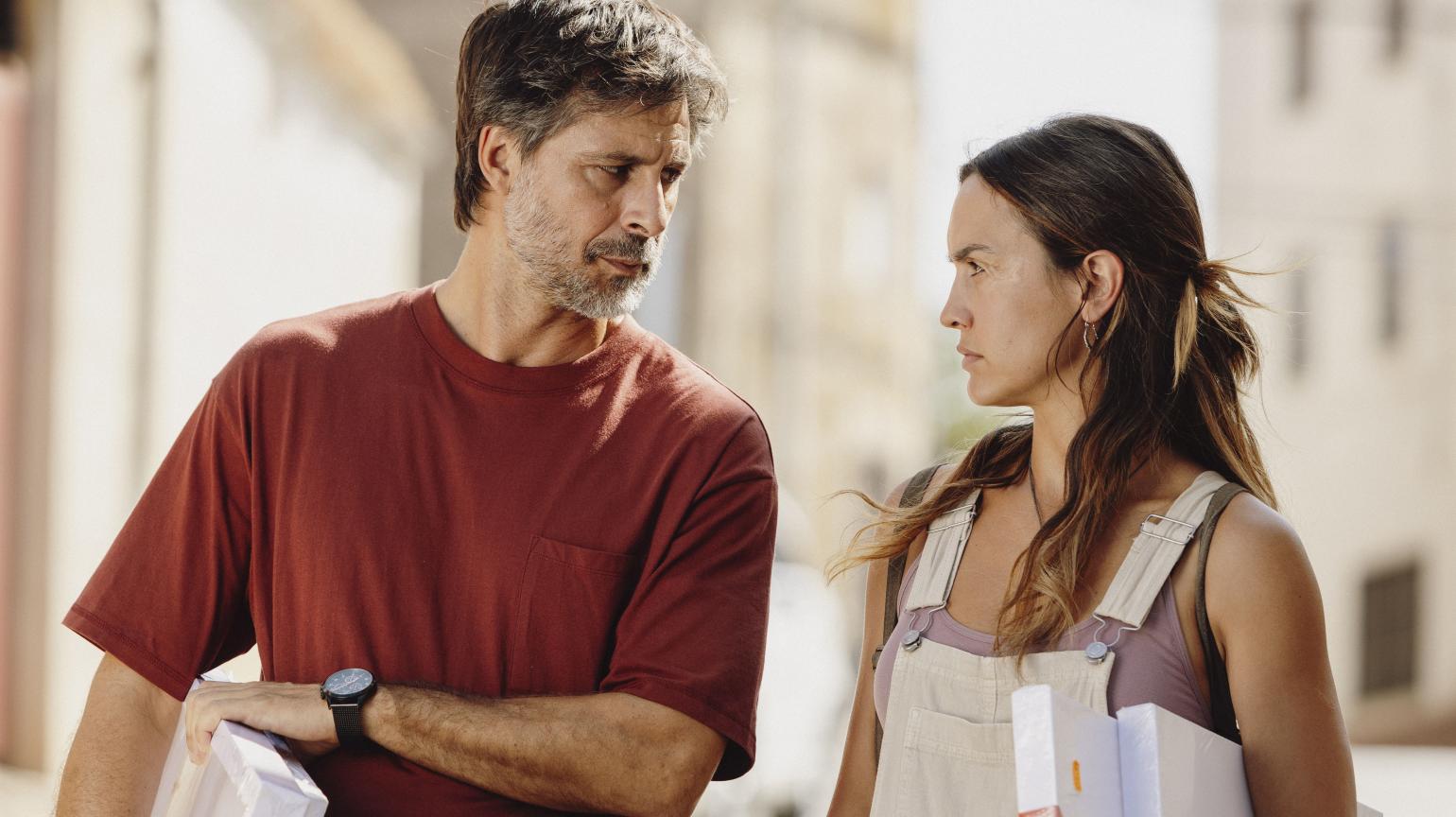 Hugo Silva y Megan Montaner en la adaptación de 'La buena suerte'