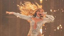 Melody, en su actuación en la final de Eurovisión