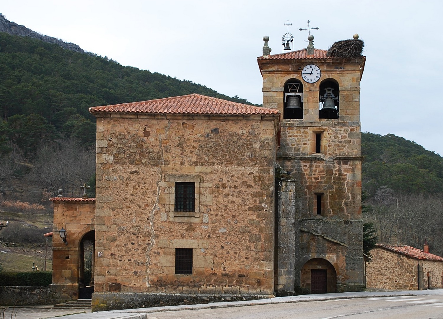 Iglesia de San Juan de Duero en Salduero Iglesia de San Juan de Duero en Salduero