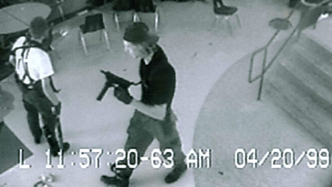 Los peores tiroteos en institutos, destacando el de Columbine