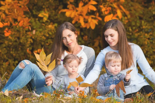 Madres con hijos pequeños