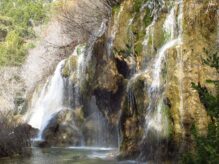 Pueblo con cascadas en Cuenca, Vega del Codorno