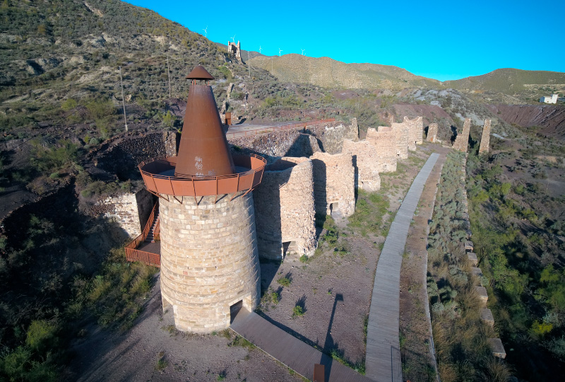 Pueblo minero en Almería, Lucainena de las Torres