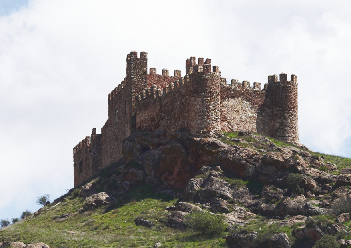 Castillo de Riba de Santiuste - Sociedad Castillo de Riba de Santiuste - Sociedad