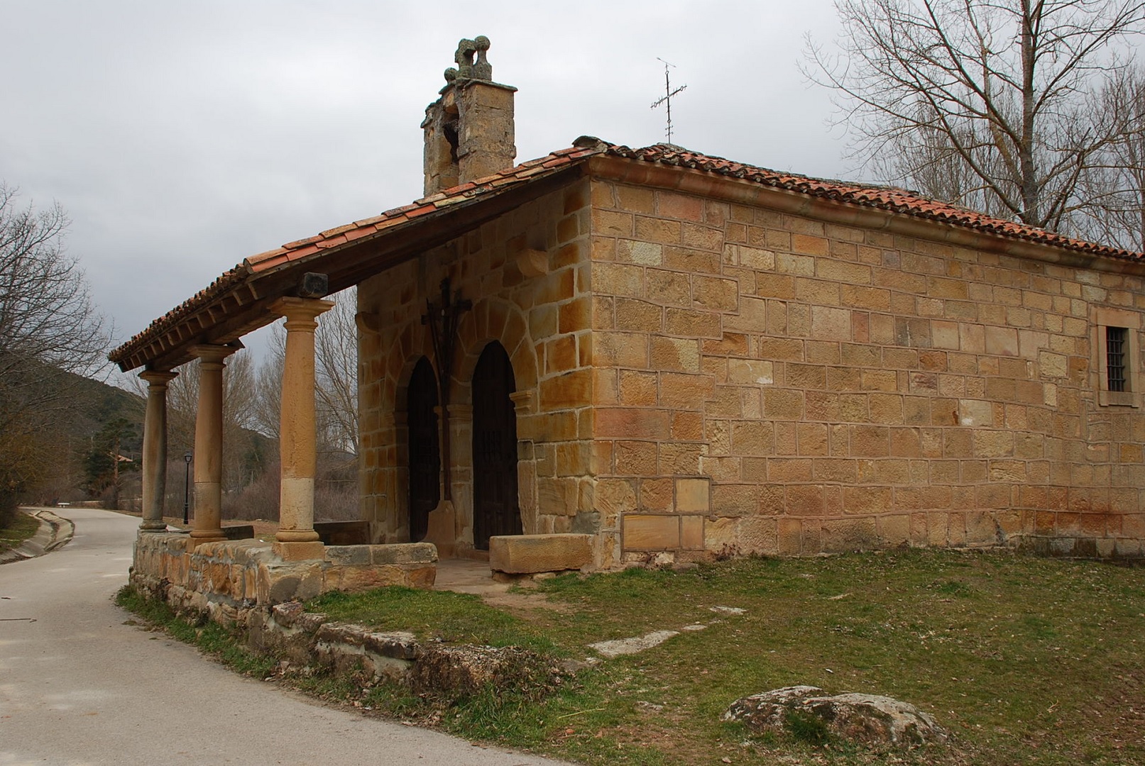 La Ermita del Santo Cristo en Salduero La Ermita del Santo Cristo en Salduero