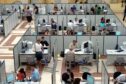 Funcionarios administrativos en España - Economía