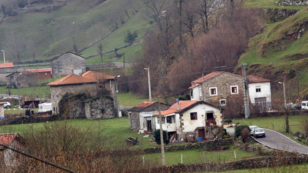 Merilla (Cantabria) - Sociedad