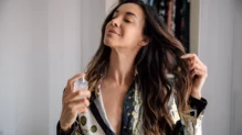 Así puedes alargar la duración de un perfume en verano