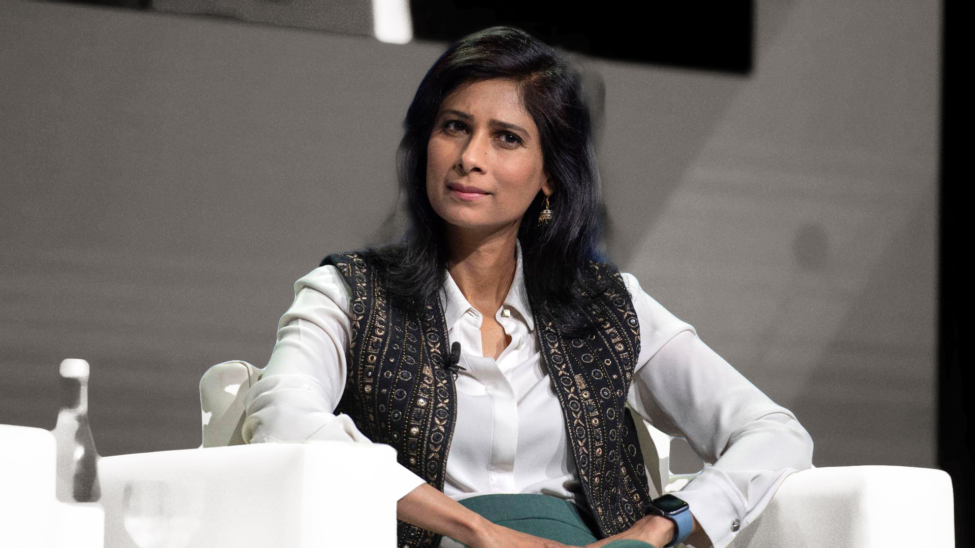 Bharti jha nude viral also, she simply acted like this was