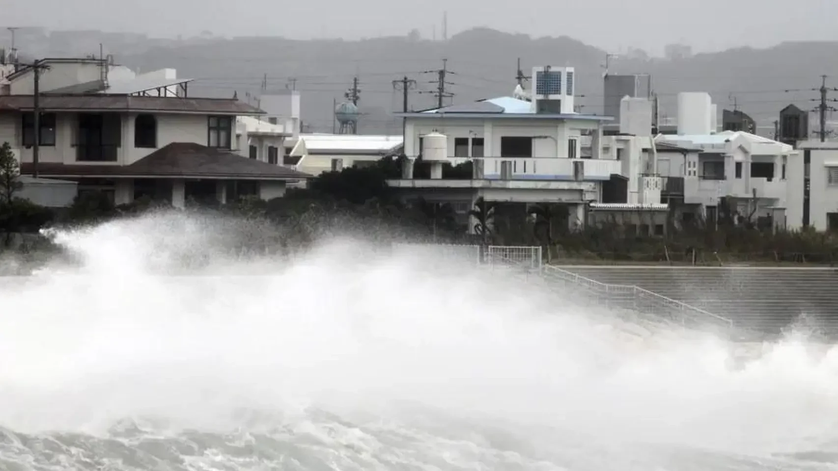 ¿Cómo se crea un tsunami y qué tiene que ver con los terremotos? ¿Cómo se crea un tsunami y qué tiene que ver con los terremotos?