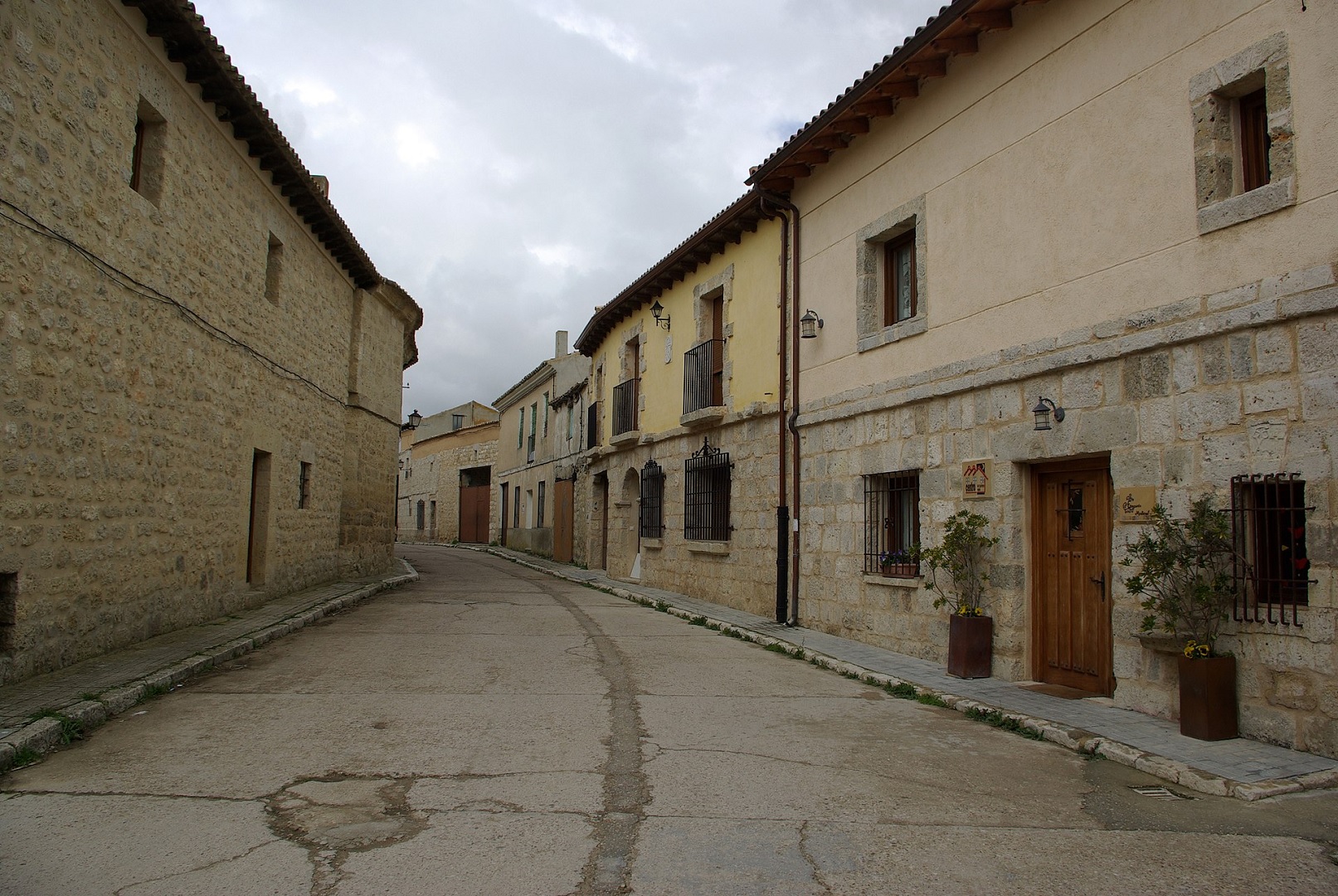 La joya medieval mejor escondida de Valladolid: una villa sin turismo con un castillo del siglo XV perfectamente conservado y reconvertido en museo La joya medieval mejor escondida de Valladolid: una villa sin turismo con un castillo del siglo XV perfectamente conservado y reconvertido en museo