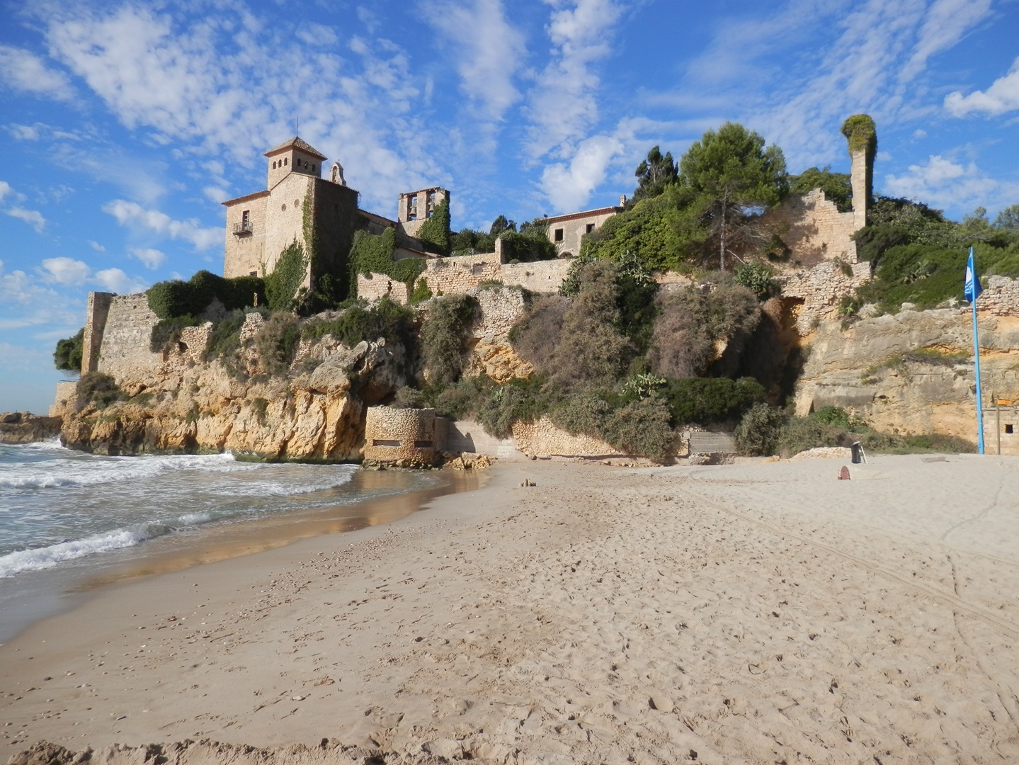 Castillo de Tamarit - Sociedad