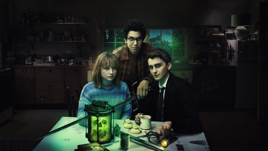 Agencia Lockwood - Series parecidas a Miércoles Agencia Lockwood - Series parecidas a Miércoles